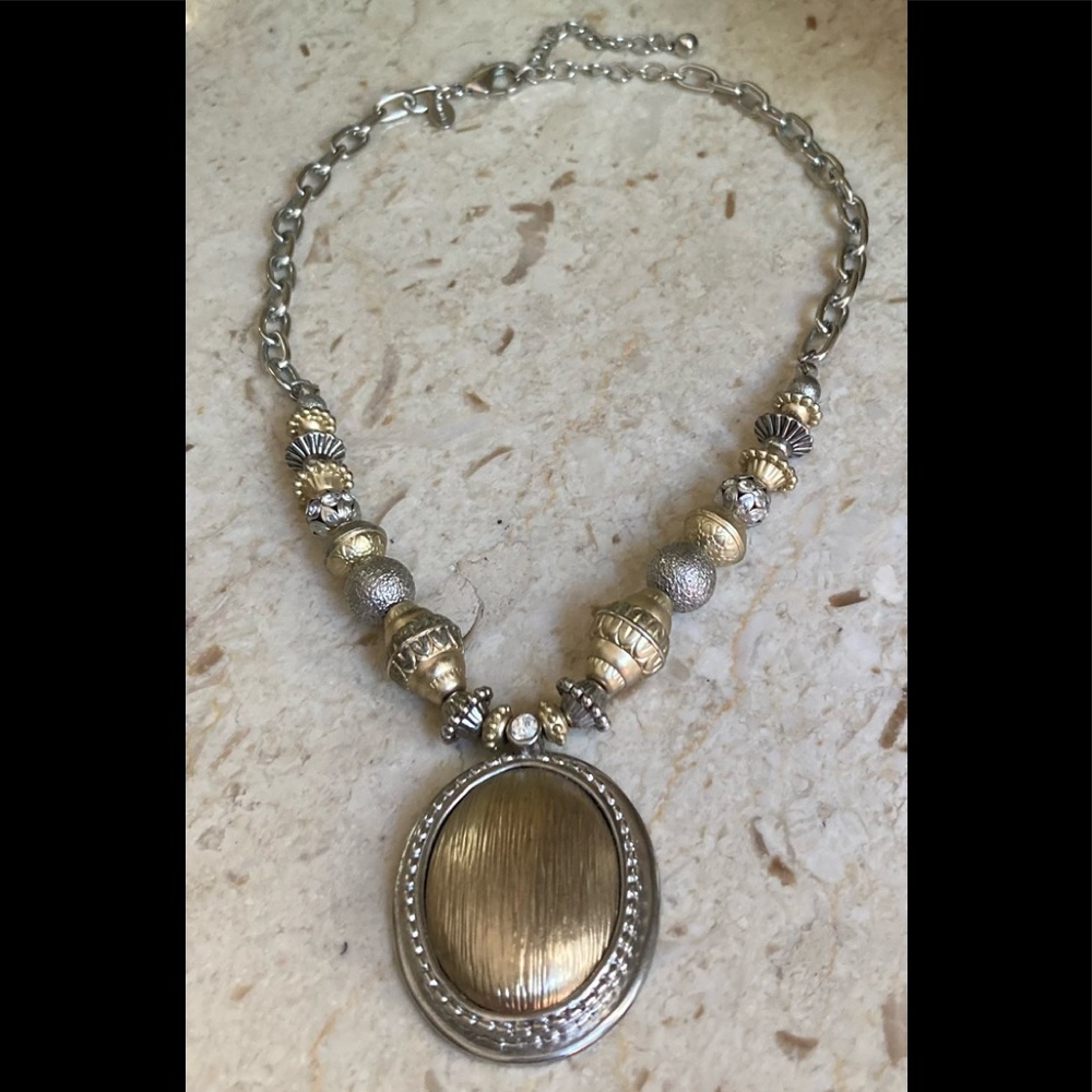 CHICO’S Signed Two-Tone Beaded Round Pendant Necklace